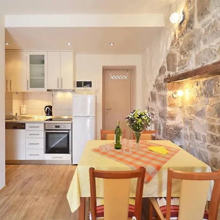 Nada Apartament