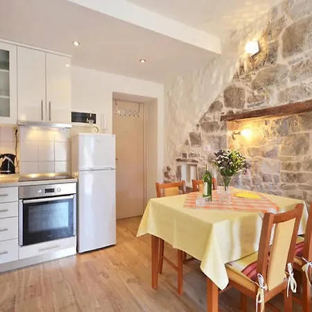 Nada Διαμέρισμα *